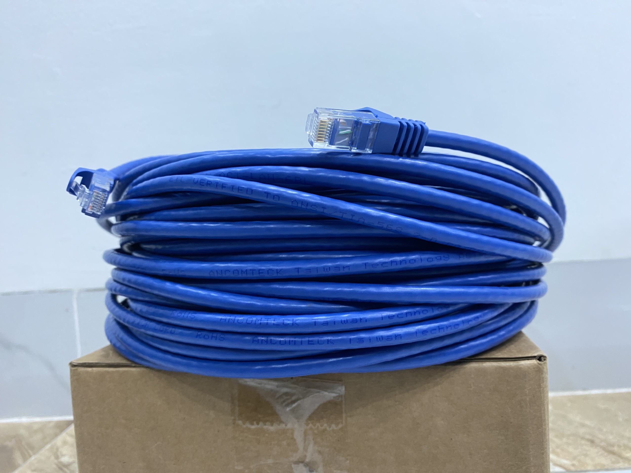 Dây nhảy PATCH CORD CAT6 UTP 30M lõi đồng 100% pass Fluke, đầu đúc ACT-LAN-630BLD