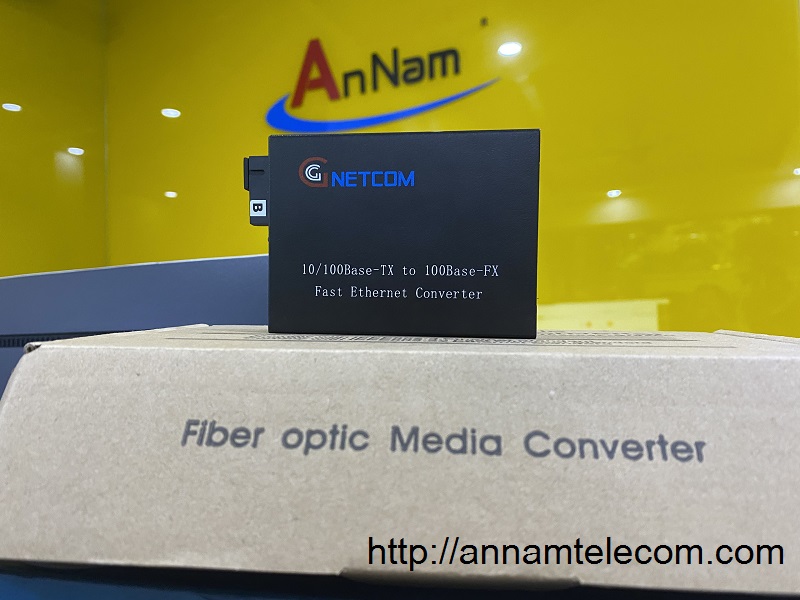 Bộ chuyển đổi quang điện POE GNC-6102FE-25 (2 POE + 1 fiber) 10/100Mbps